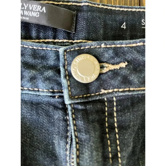 Simply Vera Wang Mid Rise Blue Denim Jean Shorts Women 4 Summer Neutral Bermuda - Picture 12 of 12
